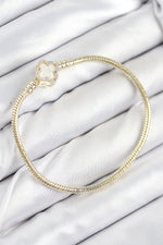 Pirinç Charm Zirkon Taşlı Yonca Model Gold Renk Kadın Bileklik