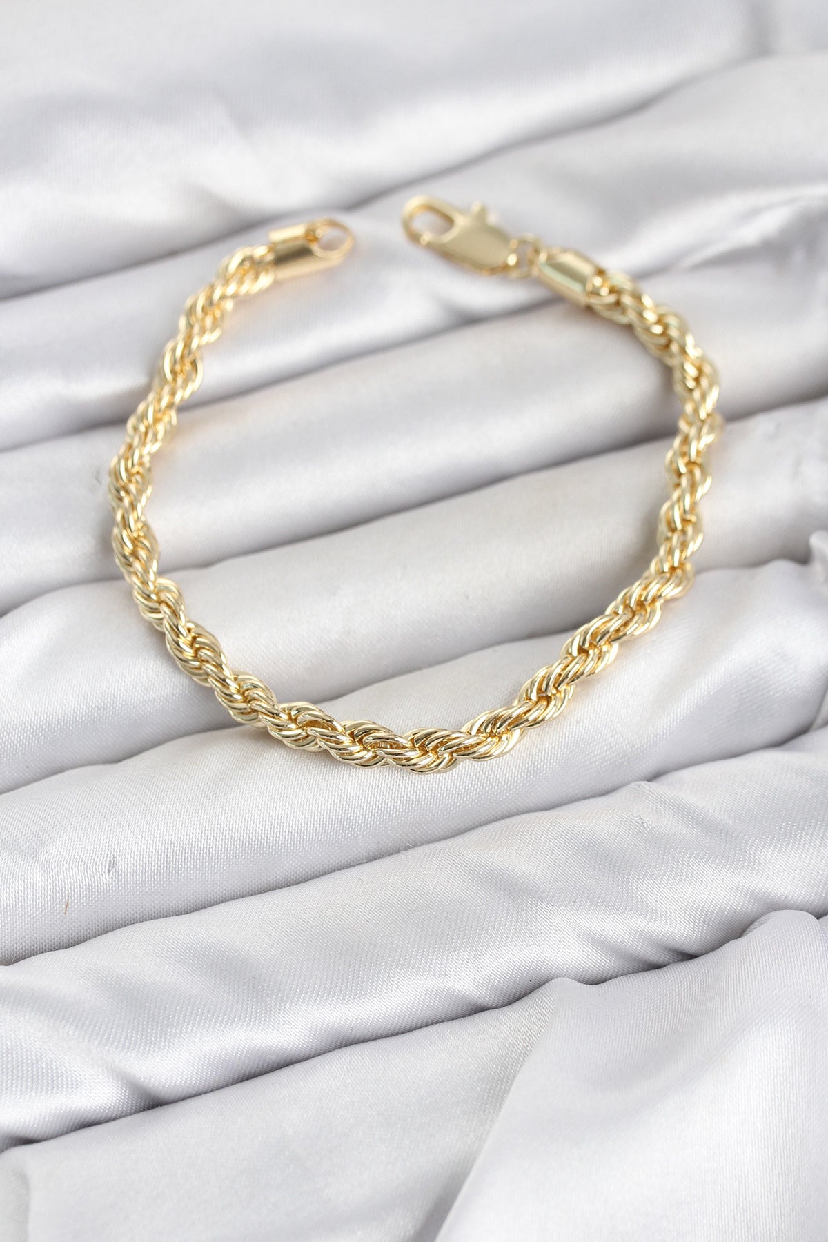 CM Burgu Model Gold Renk Pirinç Kadın Bileklik