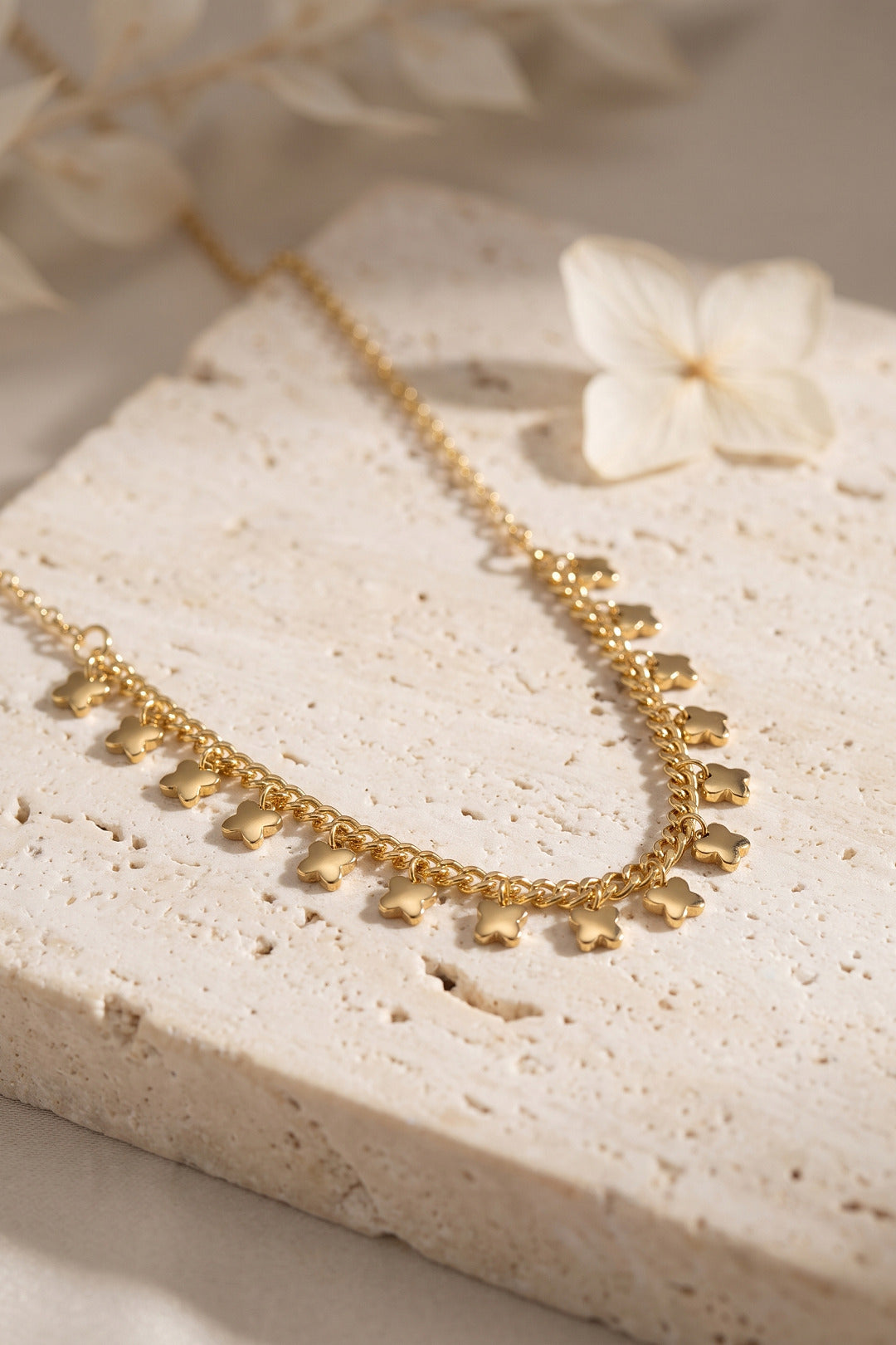 Gold Pirinç Yonca Model Kadın Kolye