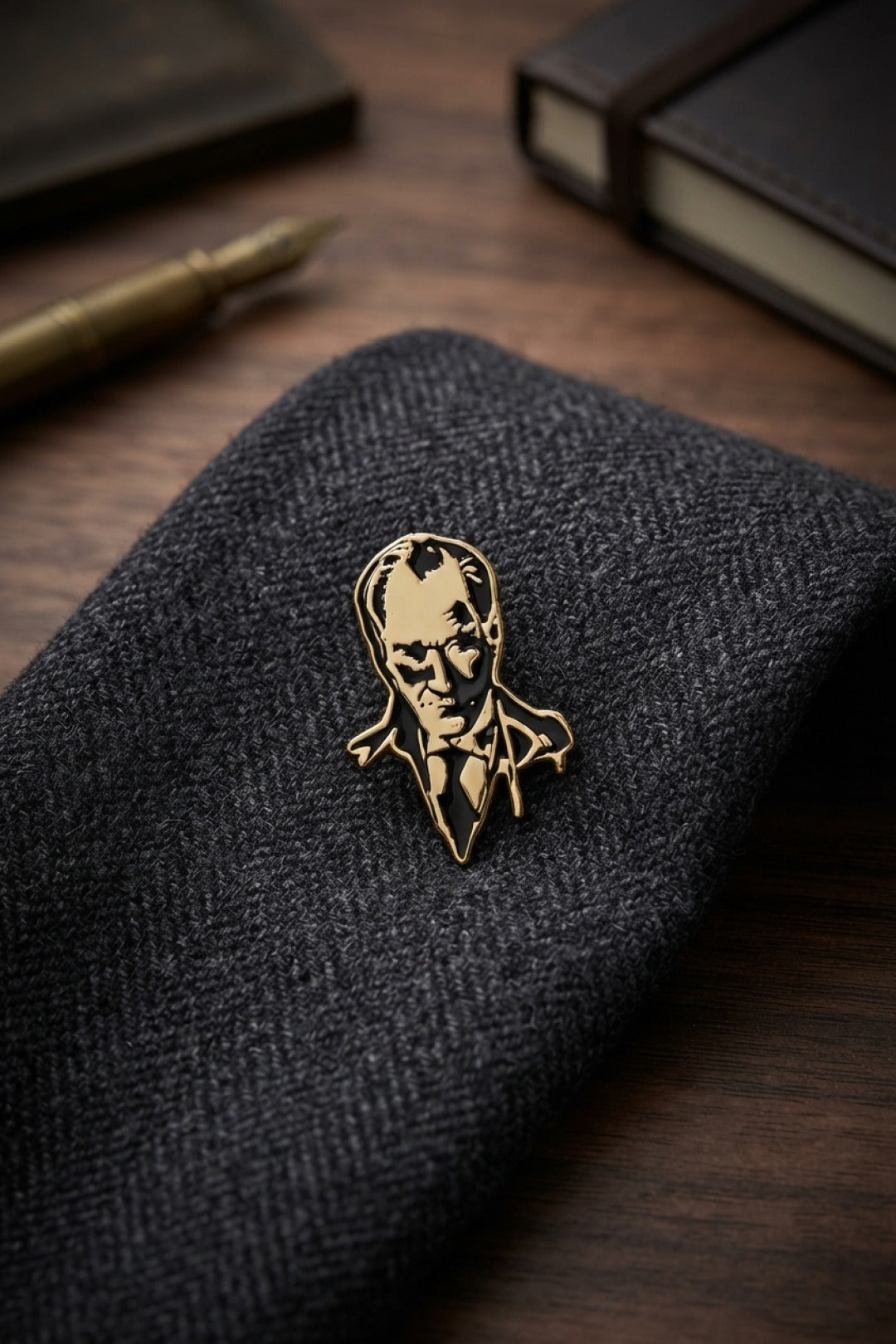 Atatürk Porte Gold Renk Pirinç Broş