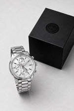 Erkek Gümüş Renk Metal Kordon Analog Kol Saati Takvim Göstergeli Beyaz Kadran - Gümüş