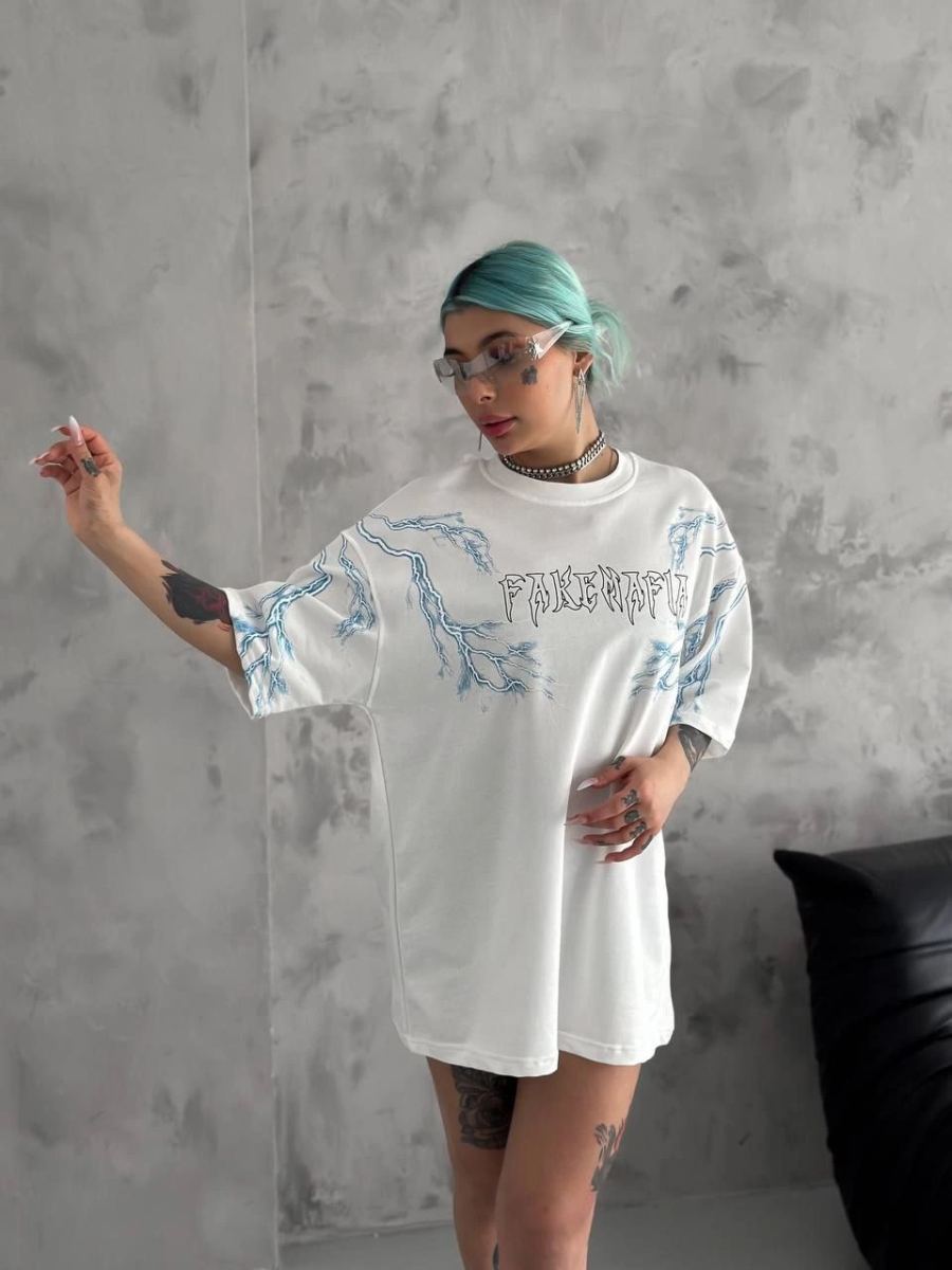 Kadın Bisiklet Yaka Yıldırım Baskılı Kısa kol  T-Shirt - Beyaz